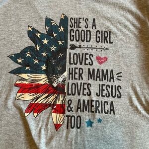 She’s a Good Girl v-neck Tshirt, M, gray